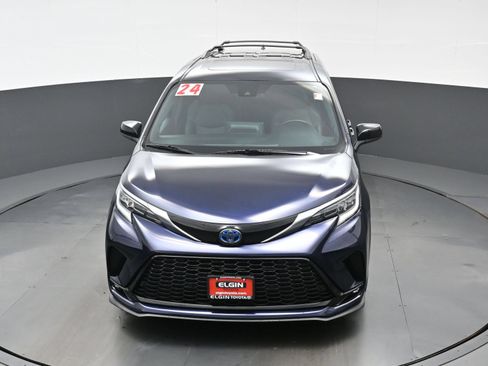 Used 2024 Toyota Sienna XSE w/ XSE Plus Package AWD/4WD image 36