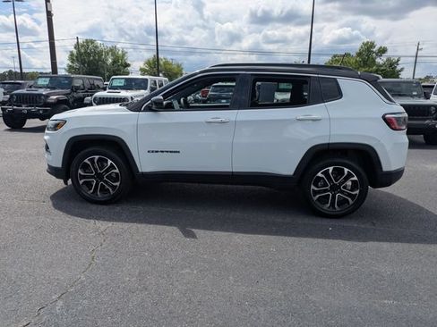 Used 2024 Jeep Compass Limited AWD/4WD image 7