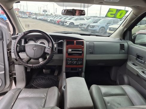 Used 2005 Dodge Durango SLT image 19