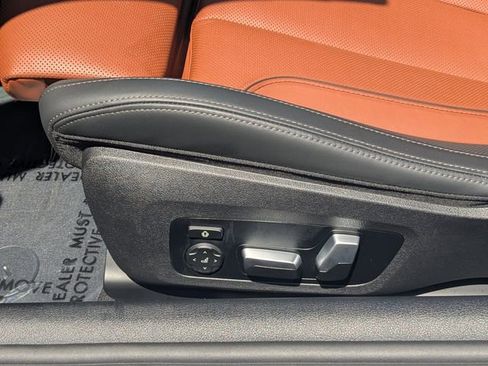 Used 2025 BMW 840i Convertible RWD image 22