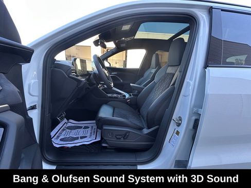 Used 2025 Audi SQ5 Premium Plus w/ Premium Plus Package image 10