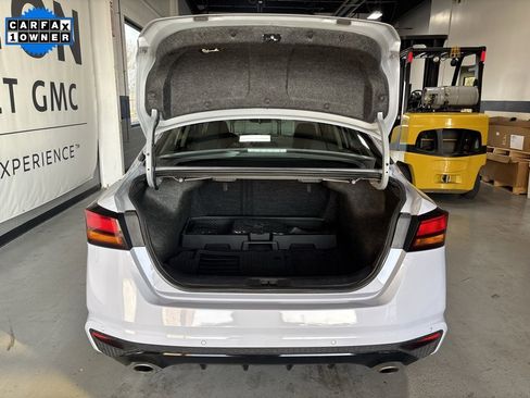 Used 2024 Nissan Altima 2.5 SR image 33