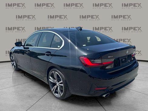Used 2022 BMW 330i xDrive Sedan w/ Driving Assistance Package AWD/4WD image 3
