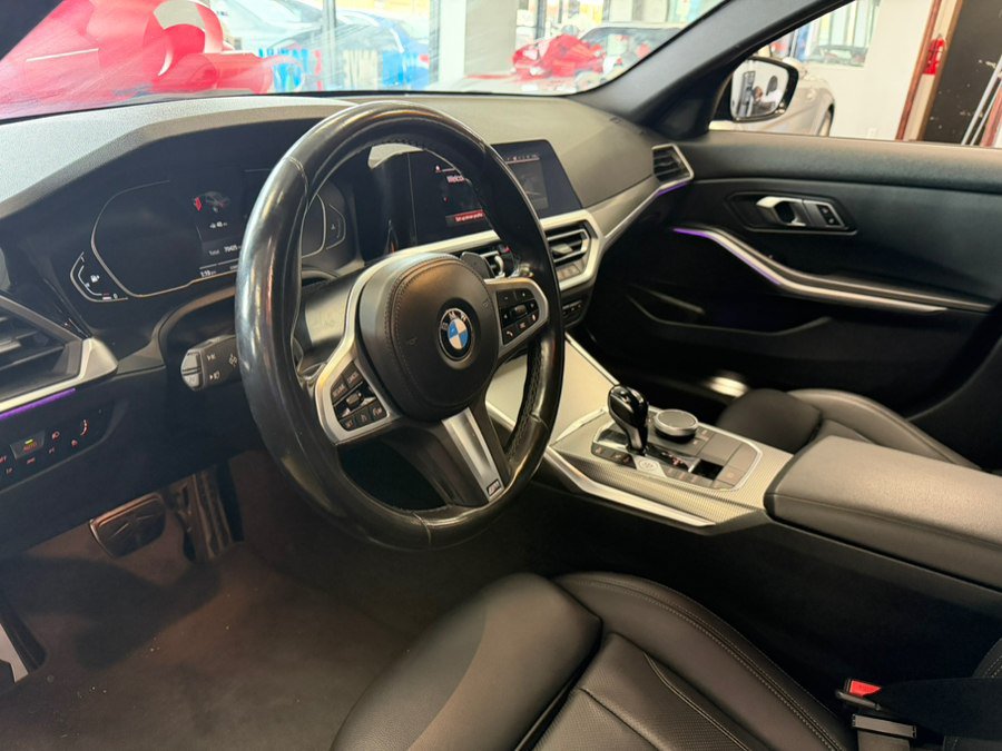 Used 2022 BMW 330i Sedan w/ M Sport Package RWD image 28