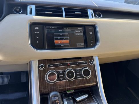 Used 2014 Land Rover Range Rover Sport HSE AWD/4WD image 12