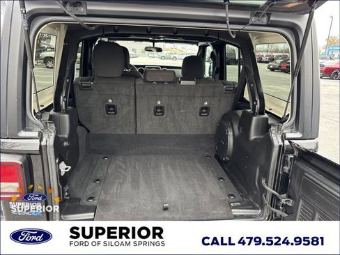 Used 2023 Jeep Wrangler Unlimited image 8