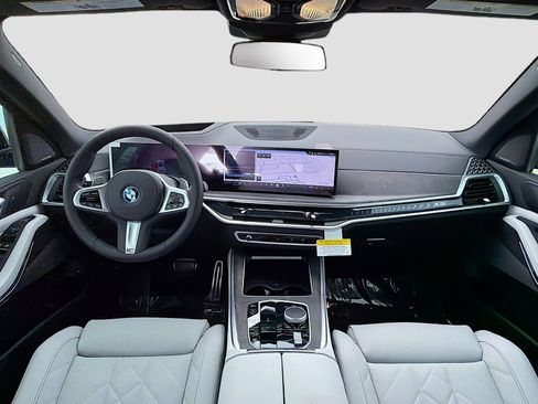 New 2026 BMW X5 xDrive50e w/ M Sport Package image 17