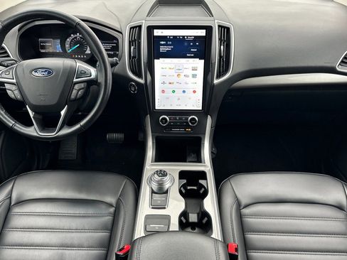 Used 2024 Ford Edge SEL image 13
