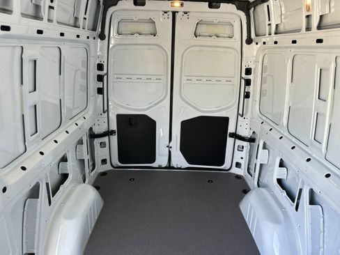New 2025 Mercedes-Benz Sprinter 2500 image 15