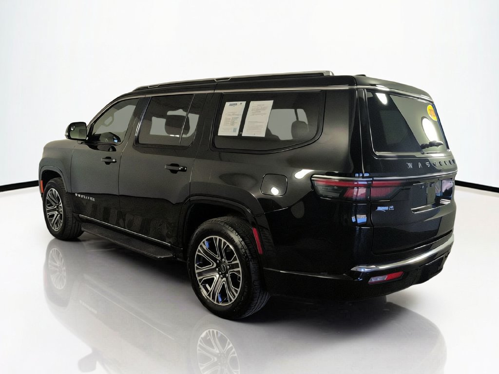 Used 2025 Jeep Wagoneer Series II w/ 8-Passenger Seating Package AWD/4WD image 9