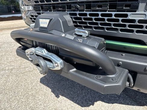 Used 2024 Ford Bronco Everglades AWD/4WD image 3