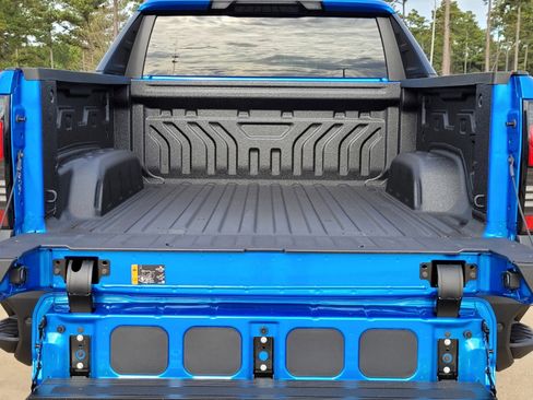 New 2025 Chevrolet Silverado EV LT image 5