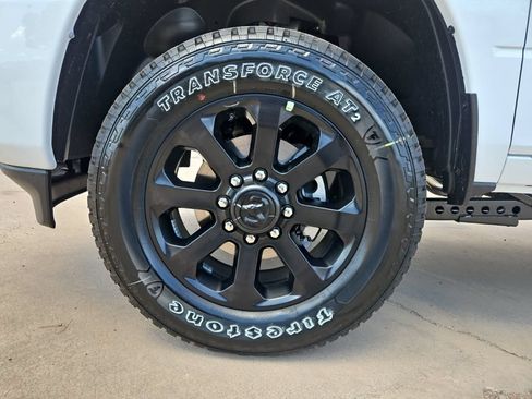 New 2026 RAM 2500 Big Horn AWD/4WD image 8