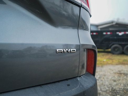 Used 2022 Ford Escape SE image 30