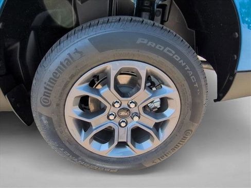 New 2025 Ford Maverick XLT image 10