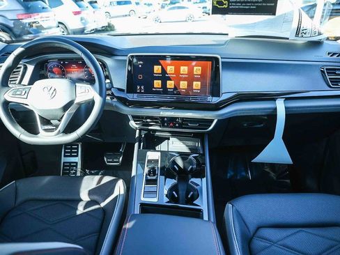 New 2026 Volkswagen Atlas Peak Edition image 22