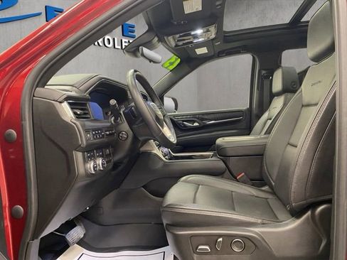 Used 2023 GMC Yukon Denali AWD/4WD image 15