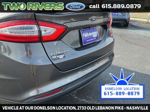 Used 2016 Ford Fusion SE image 7