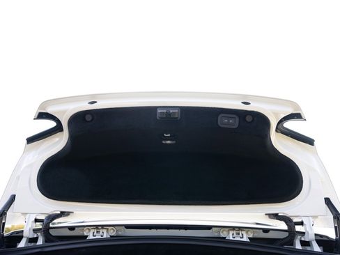 Used 2024 Bentley Continental GT image 57