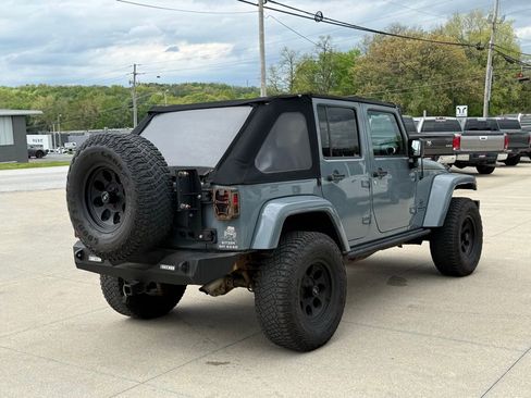Used 2014 Jeep Wrangler Unlimited Sahara w/ Max Tow Package AWD/4WD image 14