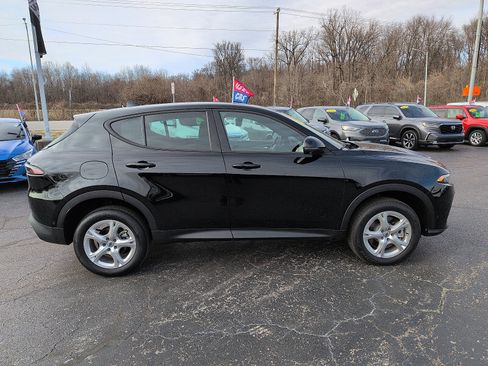 Used 2024 Dodge Hornet GT w/ Tech Pack w/o Parking image 2