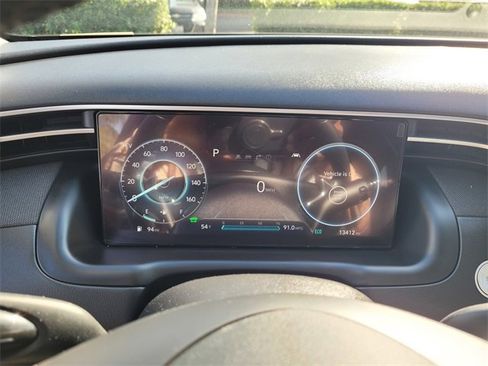 Used 2023 Hyundai Tucson Limited image 25