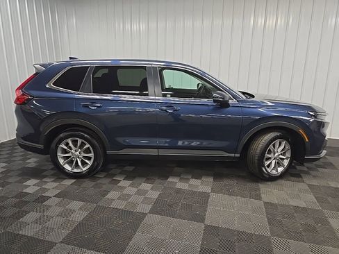 Used 2023 Honda CR-V EX image 2