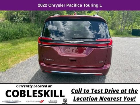 Used 2022 Chrysler Pacifica Touring-L AWD/4WD image 5