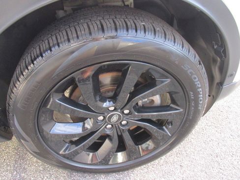 Used 2021 Land Rover Discovery Sport S image 41
