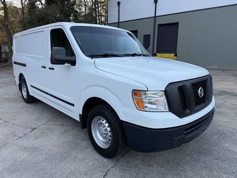 Used 2019 Nissan NV 2500 S image 13