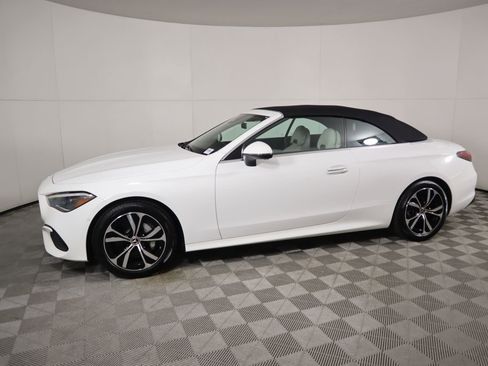 Certified 2025 Mercedes-Benz CLE 300 4MATIC Cabriolet image 16