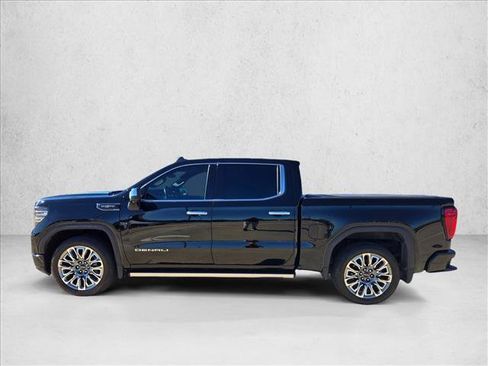 Used 2023 GMC Sierra 1500 Denali Ultimate image 2