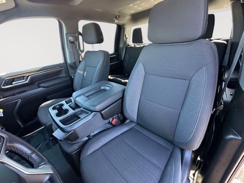 Used 2024 Chevrolet Silverado 2500 LT w/ Convenience Package image 23