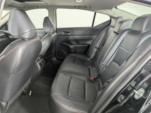 Used 2023 Nissan Altima 2.5 SR AWD/4WD image 14