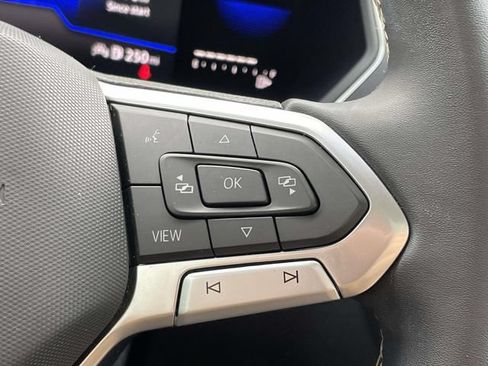 Used 2023 Volkswagen Tiguan SE FWD image 22