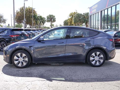Used 2023 Tesla Model Y Long Range image 17