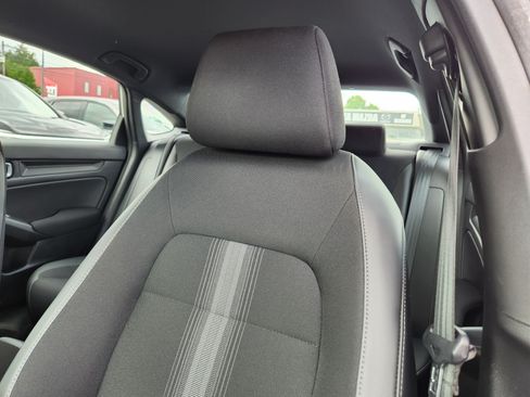 Used 2023 Honda Civic Sport image 11