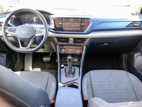 Used 2024 Volkswagen Taos SE FWD image 6