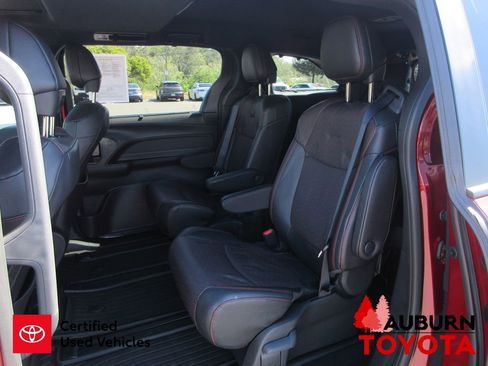 Certified 2025 Toyota Sienna XSE w/ XSE Premium Package image 28