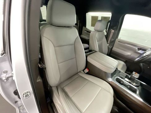 Used 2024 GMC Sierra 1500 SLT w/ SLT Premium Plus Package image 28