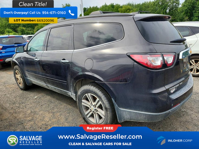 Used 2017 Chevrolet Traverse LT AWD/4WD image 3