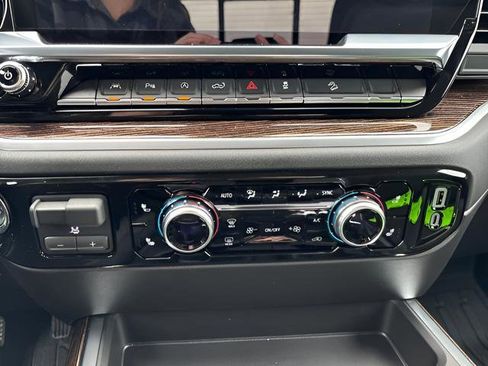 New 2026 GMC Sierra 1500 Elevation image 15