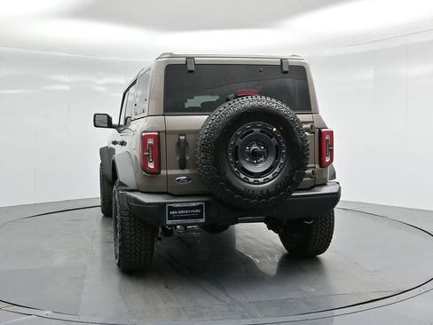 New 2025 Ford Bronco Badlands image 28