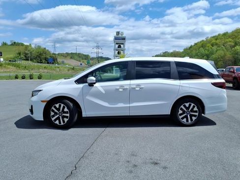 Used 2025 Honda Odyssey EX-L image 14