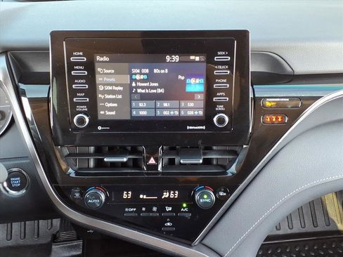 Used 2024 Toyota Camry SE image 22