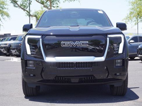 New 2025 GMC Sierra EV Denali image 5