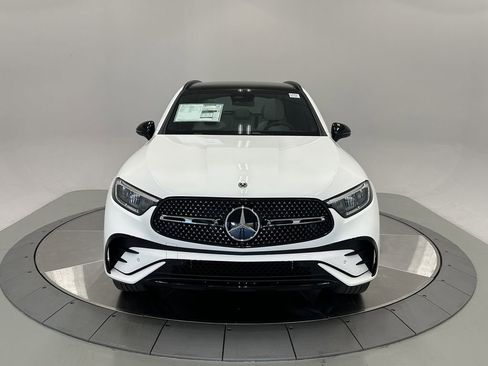 New 2026 Mercedes-Benz GLC 300 image 2