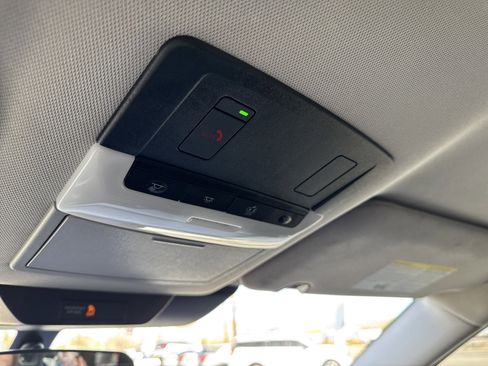 Used 2024 Nissan Pathfinder SV image 35