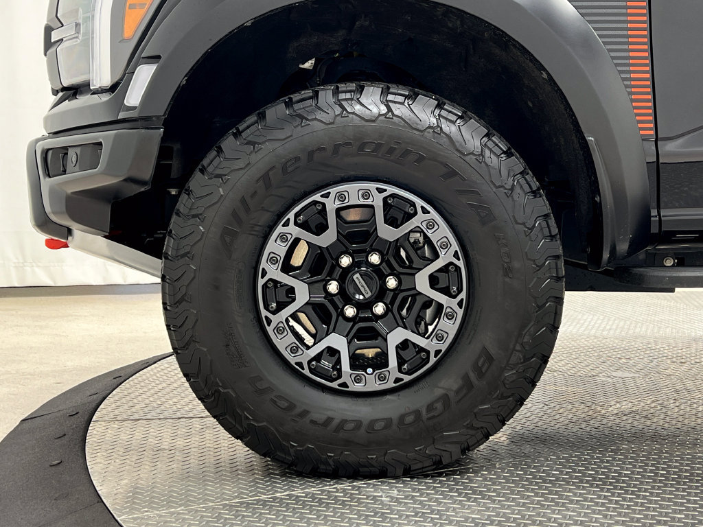 Used 2025 Ford F150 Raptor w/ Equipment Group 803A Raptor R AWD/4WD image 40