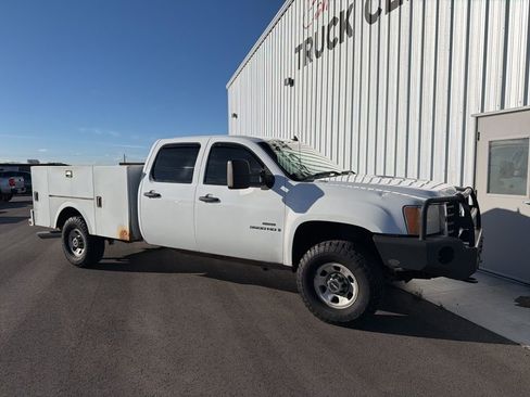 Used 2008 GMC Sierra 3500 SLE image 1